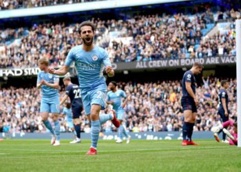 Ku Barca về 5 cầu thủ Manchester City