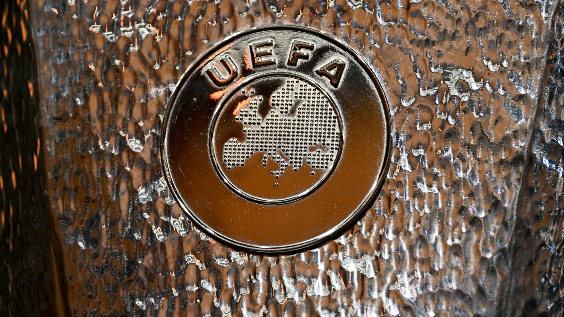 Kubet UEFA mở bán vé cho trận chung kết CL và EL