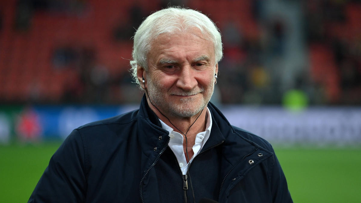 Kubet:  AS Roma hay Bayer? Đây là những gì Rudi Völler nói trước pháo EL